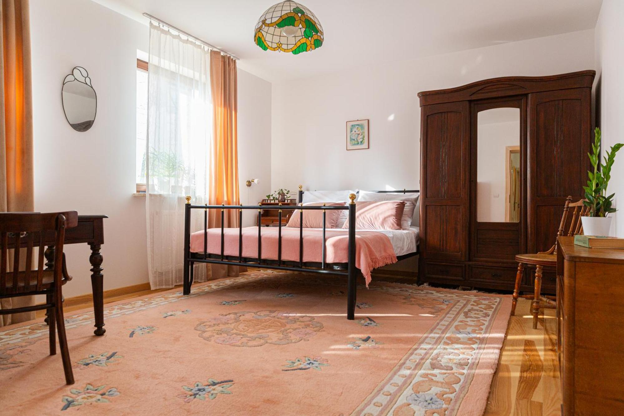 Pink Rose Suite Józefów Exteriör bild