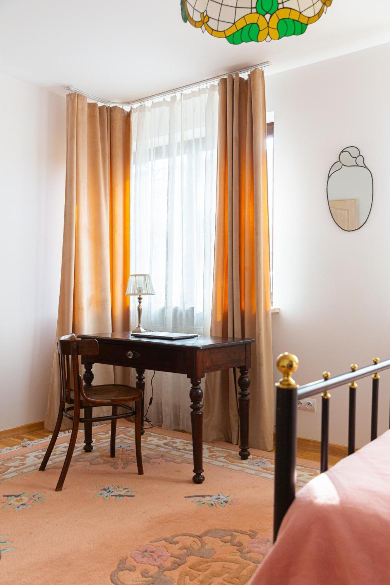 Pink Rose Suite Józefów Exteriör bild